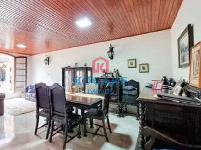 Sobrado com 533m² 4 quartos e 3 banheiros, à venda, no bairro Jardim Apolo em São José dos Campos