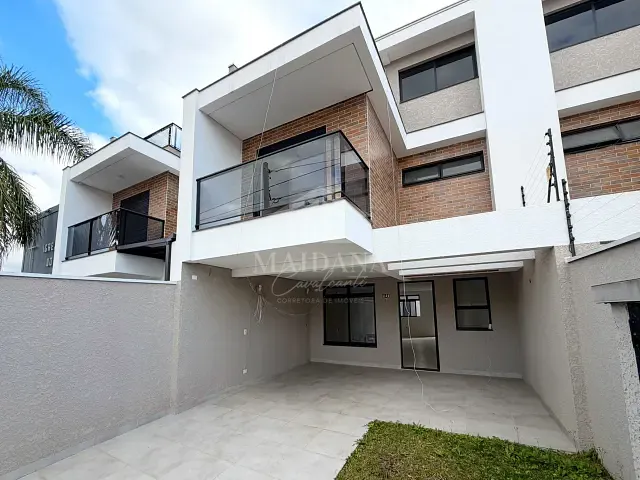 Sobrado com 215m² 3 quartos e 2 banheiros, à venda, no bairro Jardim das Américas em Curitiba