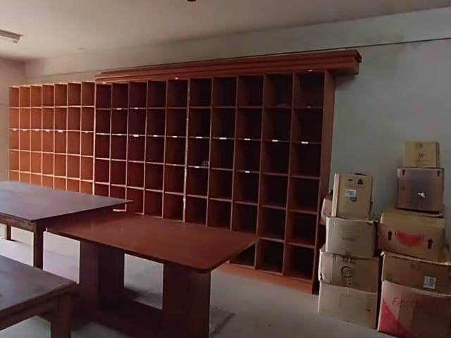 Sobrado com 500m² 12 quartos e 4 banheiros, à venda, no bairro Centro em Cambé