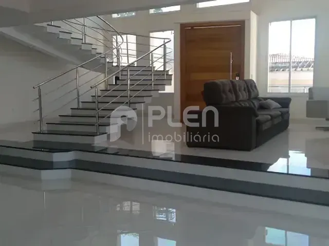 Sobrado 3 quartos e 7 banheiros, à venda, no bairro Jardim Franca em São Paulo