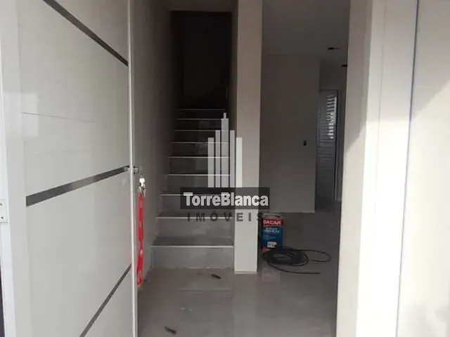 Sobrado com 93m² 3 quartos e 1 banheiro, à venda, no bairro Contorno em Ponta Grossa