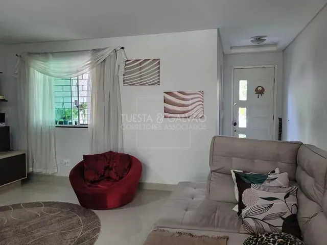 Sobrado com 115m² 3 quartos e 2 banheiros, à venda, no bairro Boqueirão em Curitiba
