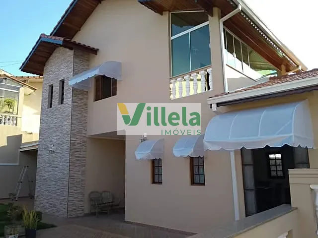 Sobrado com 339m² 4 quartos e 3 banheiros, à venda ou para alugar, no bairro Vila Júlia em Poá