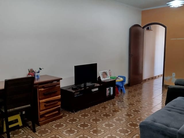 Sobrado 3 quartos e 3 banheiros, à venda, no bairro Vila Lucinda em Santo André