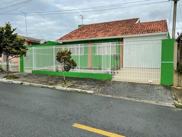 Foto do Sobrado - Excelente sobrado com quatro quartos para locação, em ótima localização no bairro Cidade Jardim, São José dos Pinhais, PR | Haas Imóveis