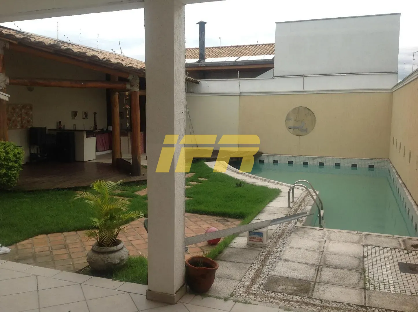 Sobrado, 3 quartos, 499 m² - Foto 1