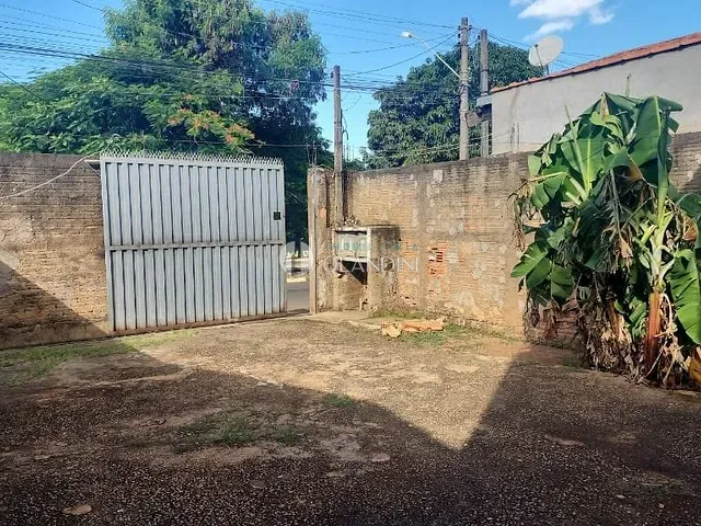 Sobrado com 160m² 4 quartos e 2 banheiros, à venda, no bairro Jardim dos Ipês em Artur Nogueira