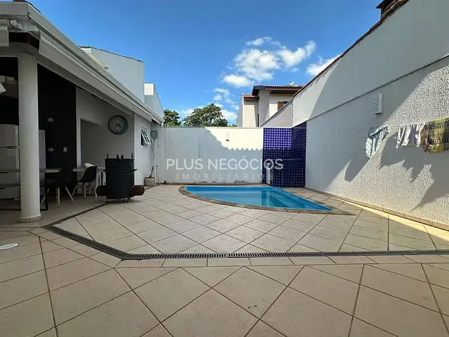 Sobrado com 300m² 3 quartos e 3 banheiros, à venda, no bairro Granja Olga II em Sorocaba