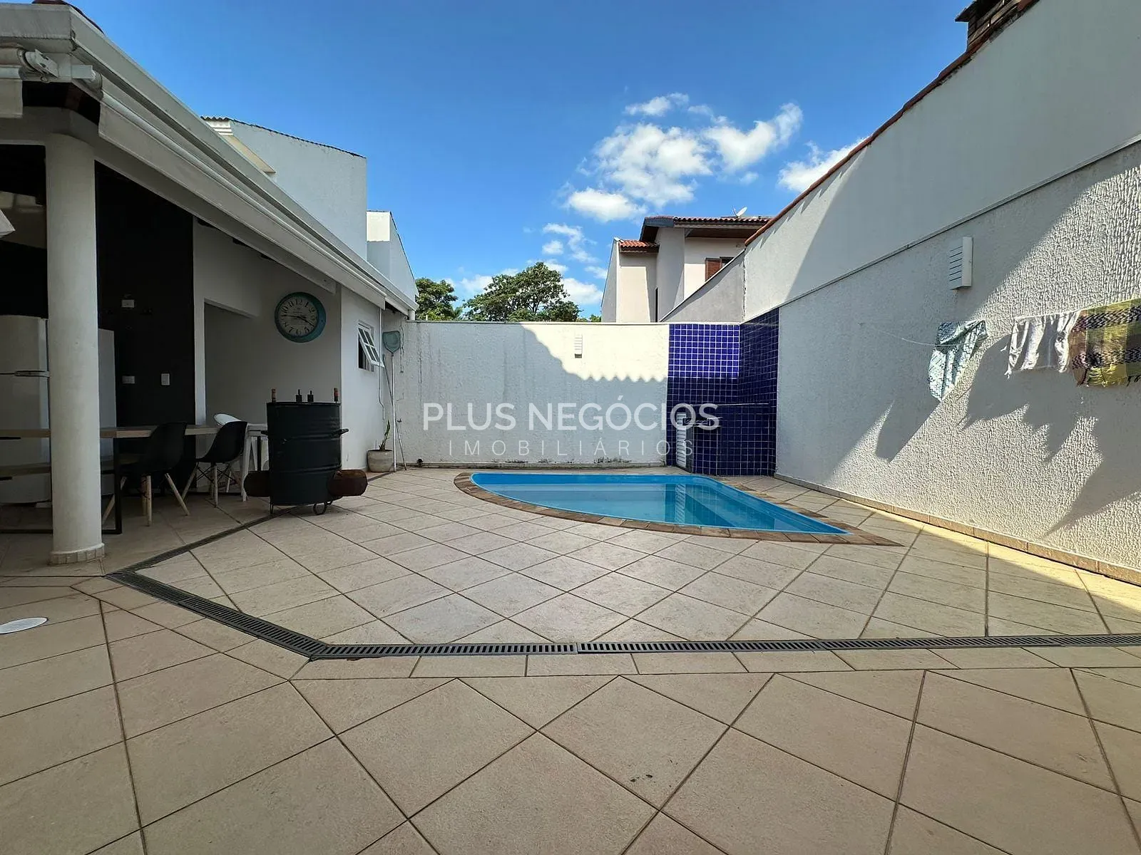 Sobrado, 3 quartos, 223 m² - Foto 3