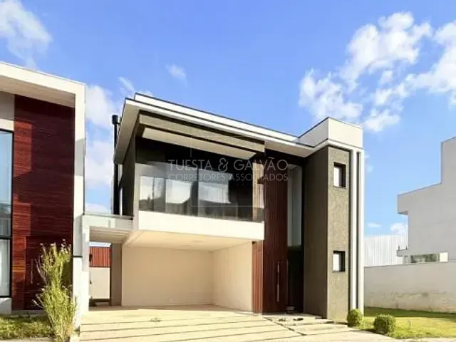 Sobrado com 172m² 3 quartos e 4 banheiros, à venda, no bairro Campo Pequeno em Colombo