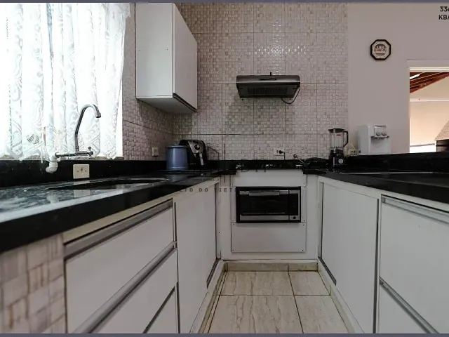 Sobrado com 186m² 2 quartos e 3 banheiros, à venda, no bairro Vila Caputera em Mogi das Cruzes