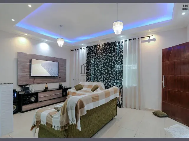 Sobrado com 186m² 2 quartos e 3 banheiros, à venda, no bairro Vila Caputera em Mogi das Cruzes