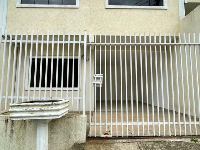 Foto do Sobrado - Excelente sobrado com 4 quartos e 2 suítes para locação, em Ótima Localização no Bairro São Domingos em São José dos Pinhais-PR. | Haas Imóveis