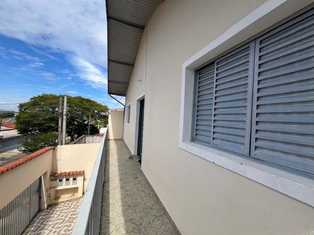 Sobrado com 250m² 6 quartos e 2 banheiros, à venda, no bairro Parque Valença I em Campinas