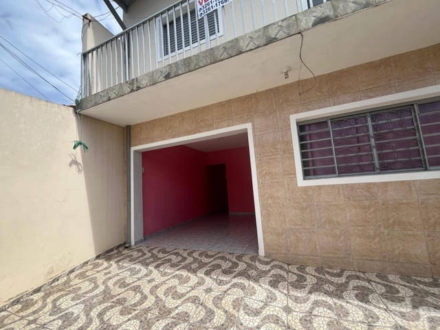 Sobrado com 250m² 6 quartos e 2 banheiros, à venda, no bairro Parque Valença I em Campinas