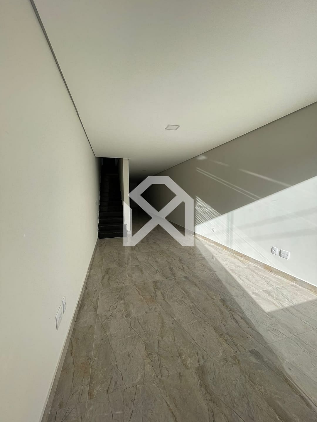 Sobrado à venda com 3 quartos, 237m² - Foto 4