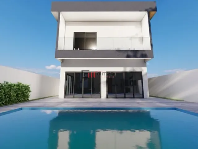 Sobrado com 250m² 3 quartos e 3 banheiros, à venda, no bairro Conjunto Habitacional Alexandre Urbanas em Londrina