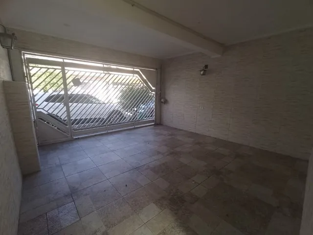 Sobrado com 400m² 3 quartos e 3 banheiros, à venda, no bairro Parque dos Bancários em São Paulo