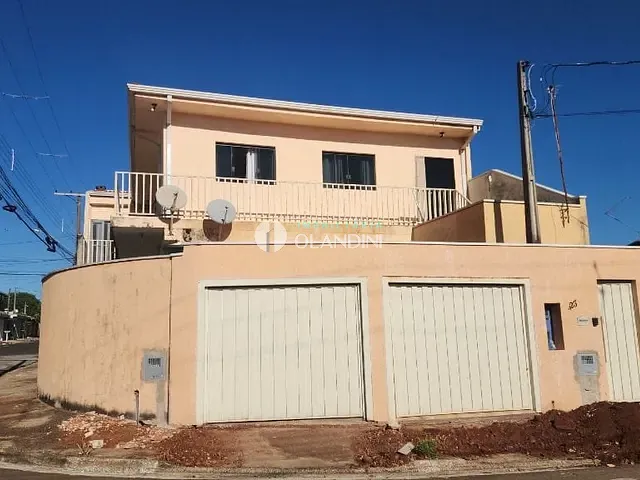 Sobrado com 184m² 6 quartos e 3 banheiros, à venda, no bairro Florindo Caetano em Artur Nogueira