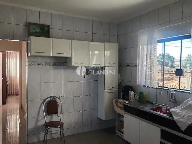 Sobrado com 184m² 6 quartos e 3 banheiros, à venda, no bairro Florindo Caetano em Artur Nogueira