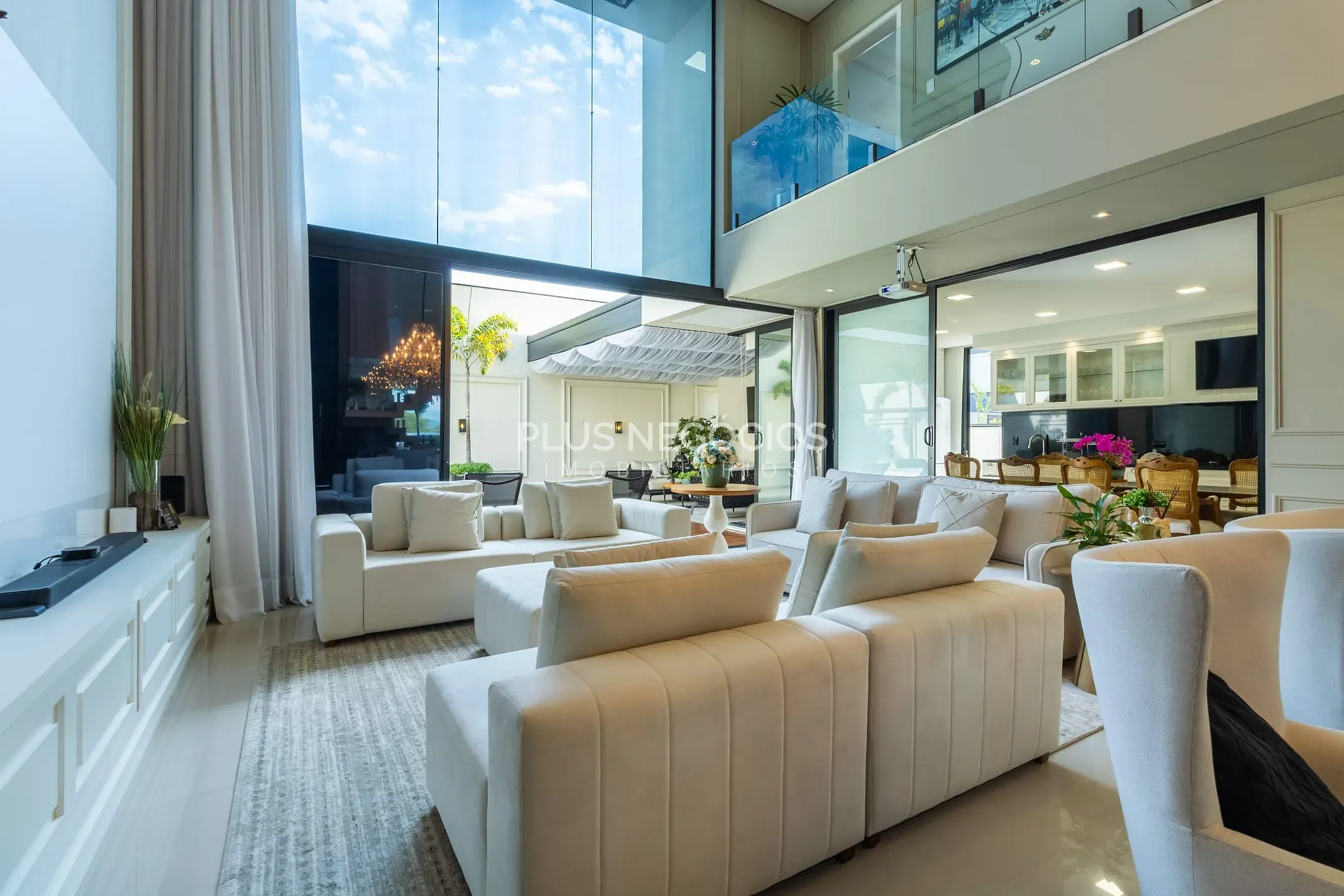 Casa, 4 quartos, 330 m² - Foto 10