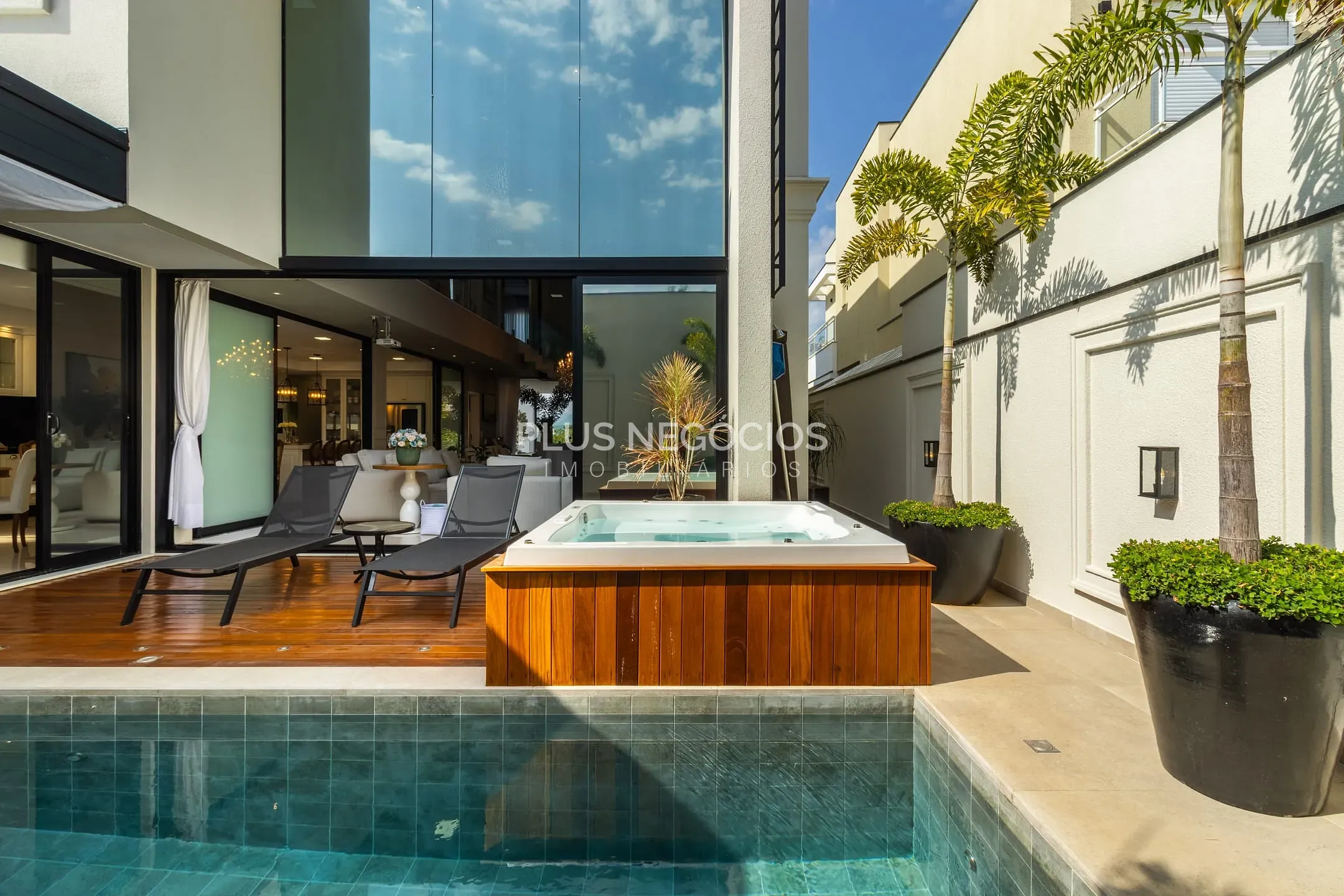Casa, 4 quartos, 330 m² - Foto 31