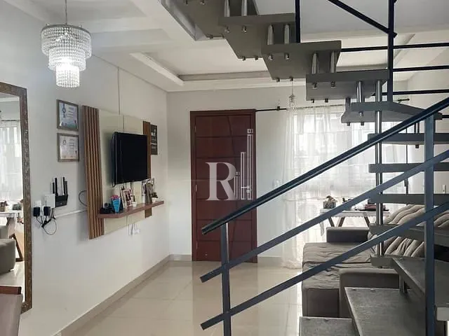Sobrado 2 quartos e 1 banheiro, à venda, no bairro areias em Tijucas