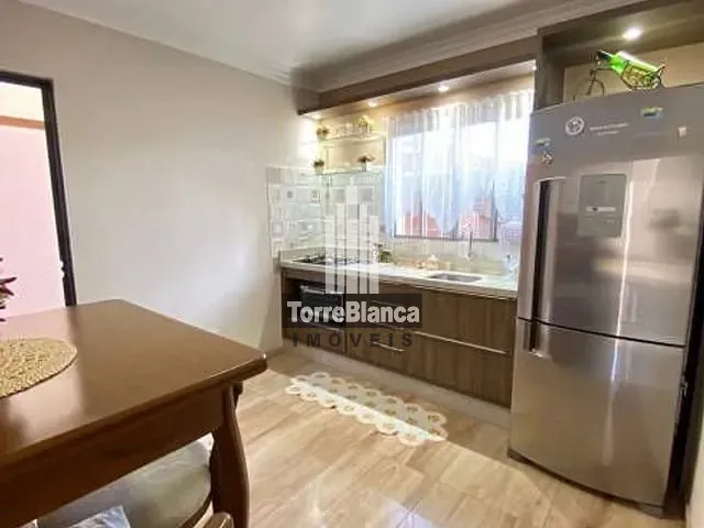 Sobrado com 325m² 5 quartos e 5 banheiros, à venda, no bairro Neves em Ponta Grossa