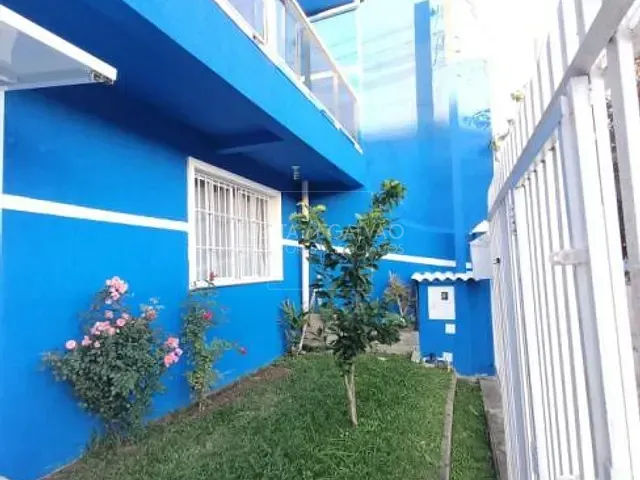 Sobrado com 137m² 4 quartos e 4 banheiros, à venda, no bairro Campo de Santana em Curitiba