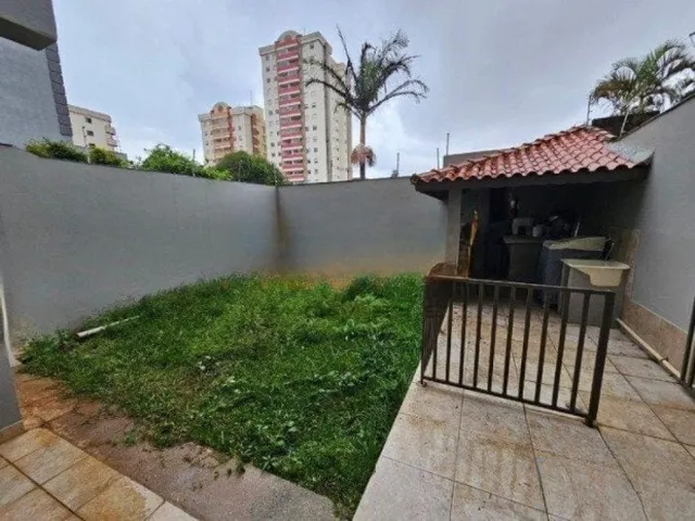 Sobrado 4 quartos e 5 banheiros, à venda, no bairro Vila Bastos em Santo André