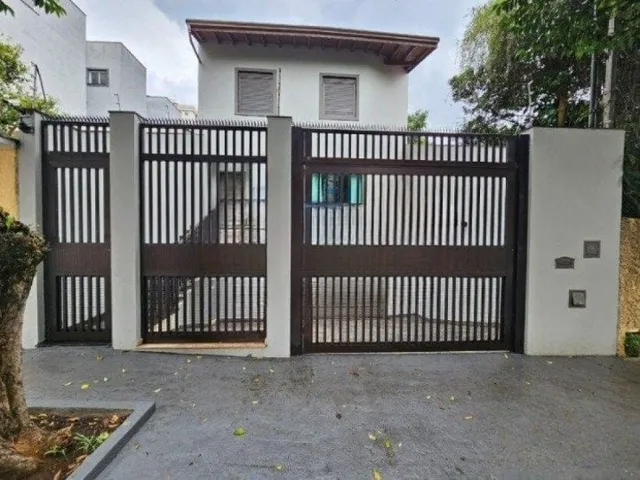Sobrado 4 quartos e 5 banheiros, à venda, no bairro Vila Bastos em Santo André