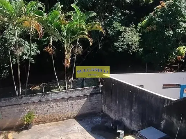 Sobrado com 270m² 4 quartos e 3 banheiros, à venda, no bairro Jardim Messina em Jundiaí