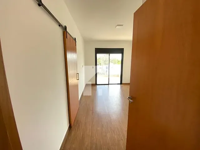 Sobrado com 150m² 3 quartos e 3 banheiros, à venda, no bairro Jardim Celeste em Jundiaí