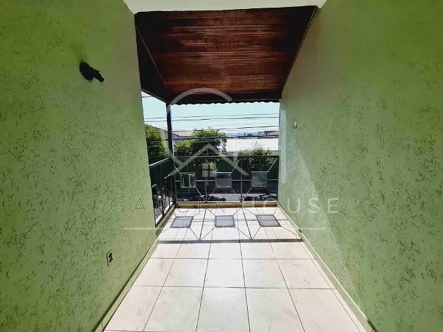 Sobrado com 125m² 2 quartos e 3 banheiros, à venda, no bairro Jardim Jandaia em Ribeirão Preto