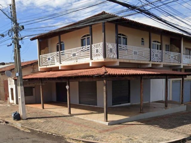 Sobrado 2 quartos e 2 banheiros, para alugar, no bairro Jardim Silvino em Cambé