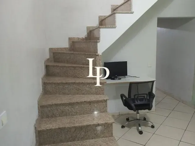 Sobrado com 125m² 2 quartos e 1 banheiro, à venda, no bairro Vila Mercedes em Mauá