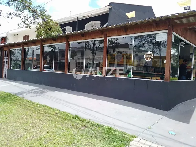 Sobrado com 205m², à venda, no bairro Jardim das Américas em Curitiba
