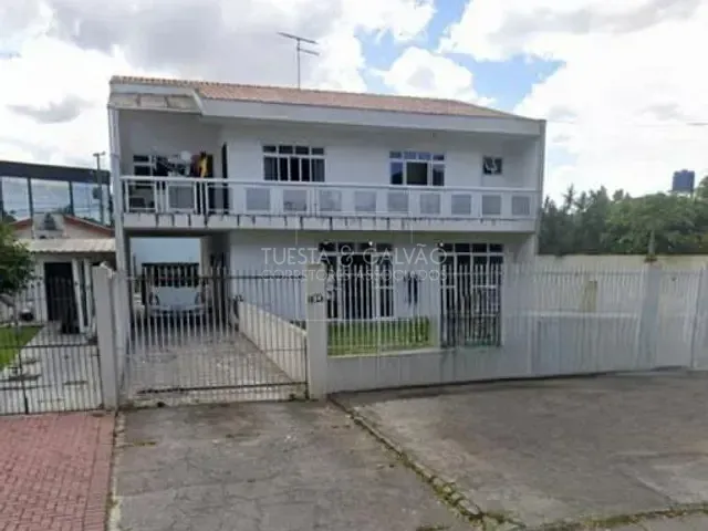 Sobrado com 257m² 3 quartos e 2 banheiros, à venda, no bairro Boqueirão em Curitiba