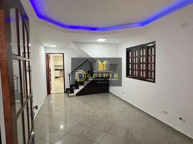 Sobrado com 205m² 4 quartos e 4 banheiros, à venda, no bairro Vila Dalila em São Paulo