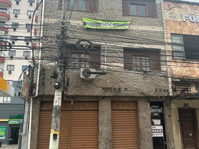 Sobrado à venda, no bairro Centro em Campos dos Goytacazes