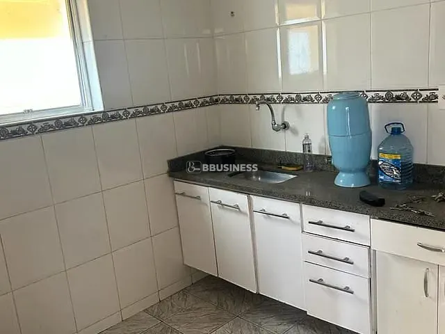 Sobrado à venda, no bairro Centro em Campos dos Goytacazes