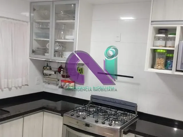 Casa com 125m² 3 quartos e 3 banheiros, à venda, no bairro Jardim Roberto em Osasco