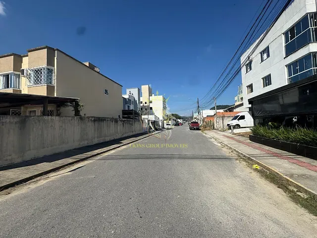 Sobrado 2 quartos e 3 banheiros, à venda, no bairro Rio Pequeno em Camboriú