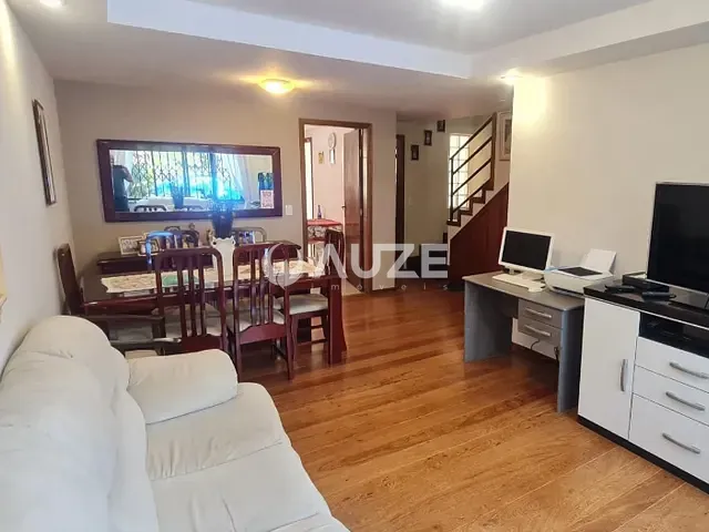 Sobrado com 173m² 3 quartos e 5 banheiros, à venda, no bairro Jardim das Américas em Curitiba