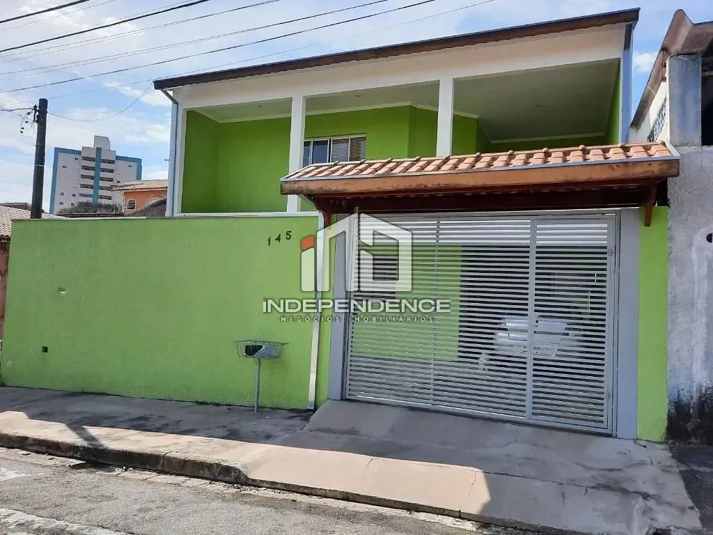 Sobrado, 3 quartos, 222 m² - Foto 1
