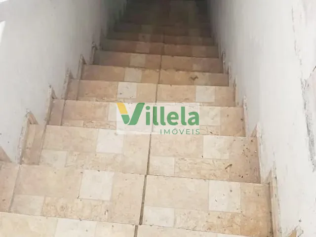 Sobrado com 250m² 3 quartos e 2 banheiros, à venda, no bairro Parque Rodrigo Barreto em Arujá