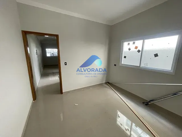 Sobrado com 125m² 3 quartos e 1 banheiro, à venda, no bairro Jardim das Indústrias em São José dos Campos