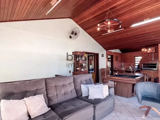 Sobrado com 416m² 5 quartos e 3 banheiros, à venda, no bairro Liberdade em Novo Hamburgo