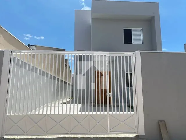 Sobrado 3 quartos e 2 banheiros, à venda, no bairro Residencial Santa Giovana em Jundiaí