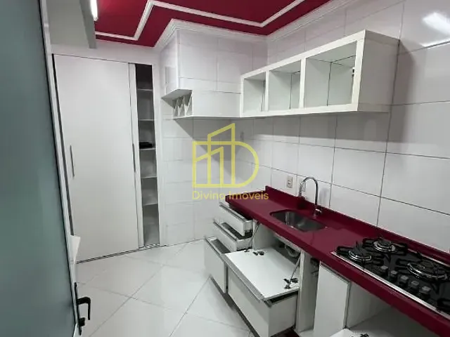 Sobrado 3 quartos e 2 banheiros, à venda, no bairro Jardim São Carlos em Sorocaba